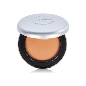 MAC Cosmetics Cream-to-Powder Foundation - N18